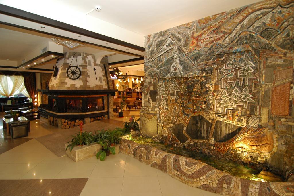 Hotel & Holidays - Free Parking Bansko