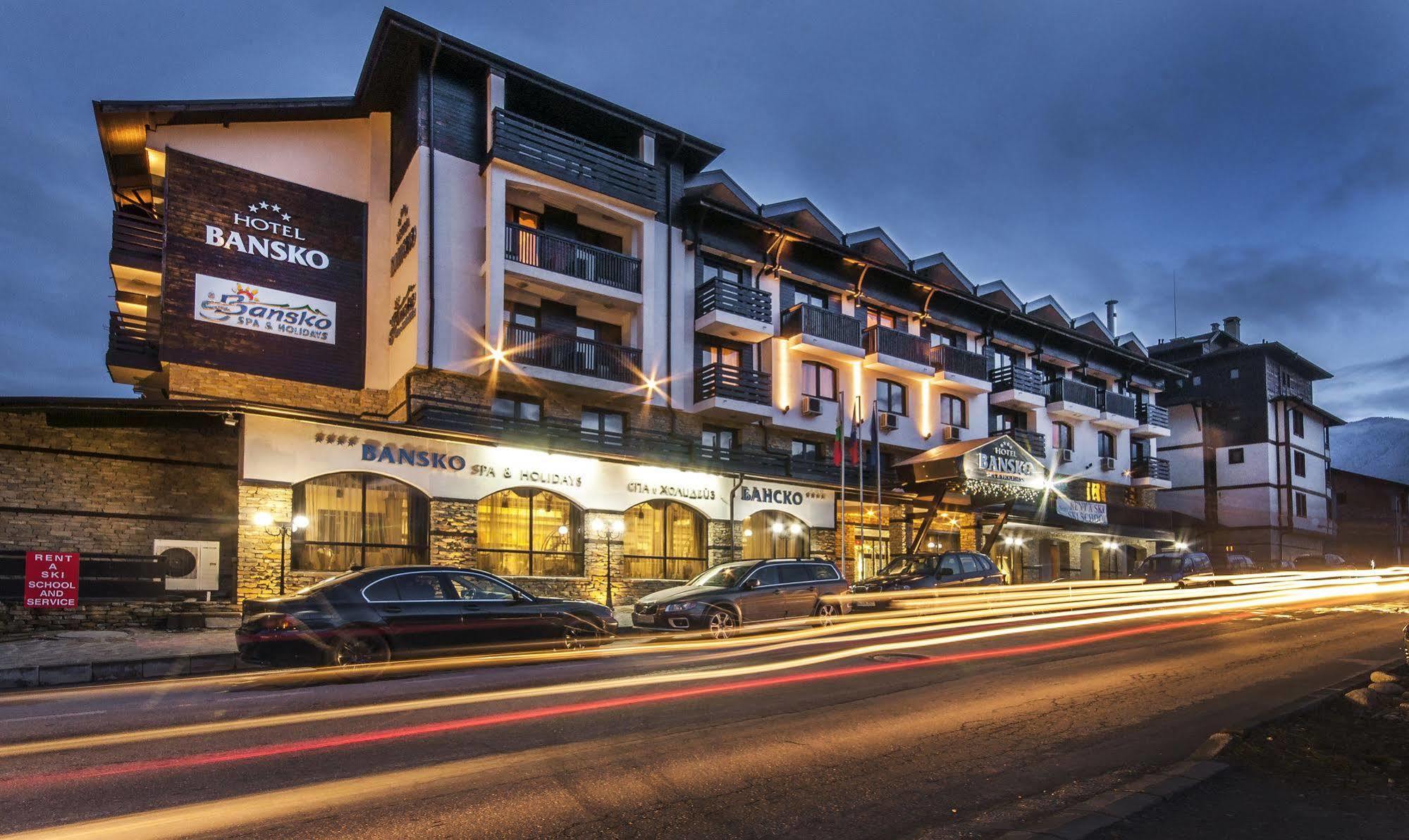 & Holidays - Free Parking Bansko